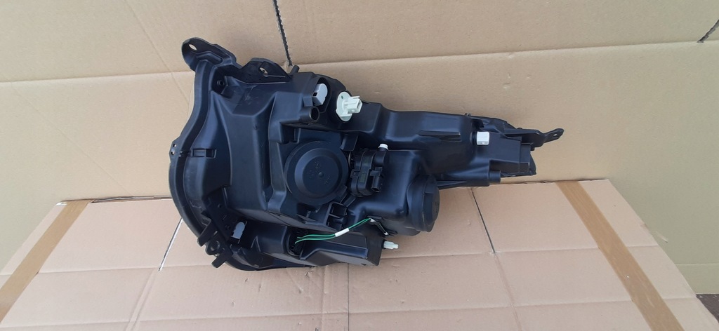 фото №11, Лампа перед правая citroen c1 ii 14- nowa