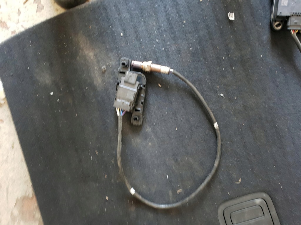 фото №1, Датчик nox vw seat skoda 05l907807j