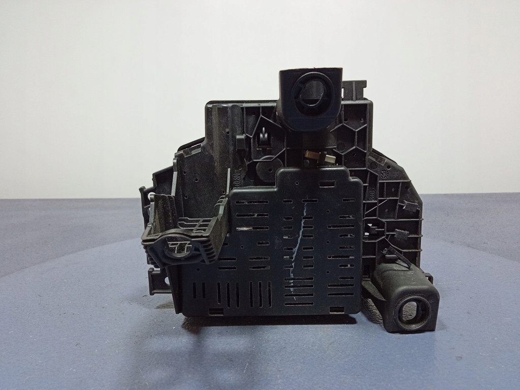 Mercedes gls x167 коробка предохранителей 1675404528 Киев