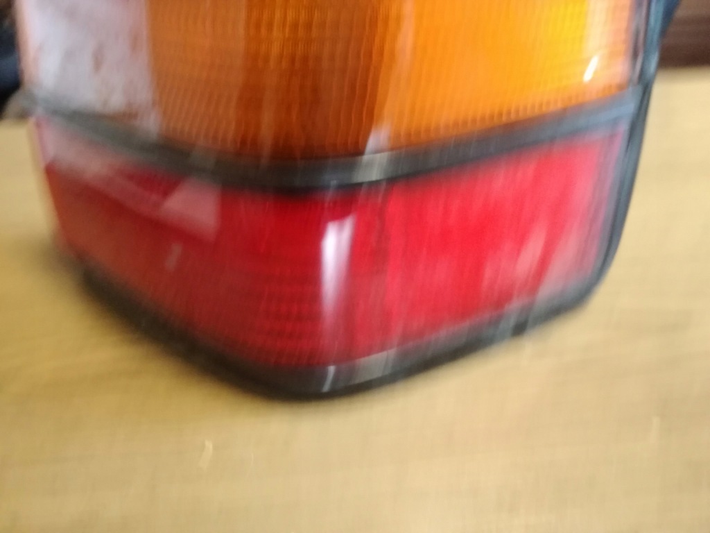 Фара hhella правая  задняя passat b3 универсал с Разборки