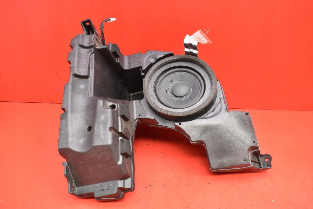 фото №1, Динамик сабвуфер 86150-76010 lexus ct200h 10-14