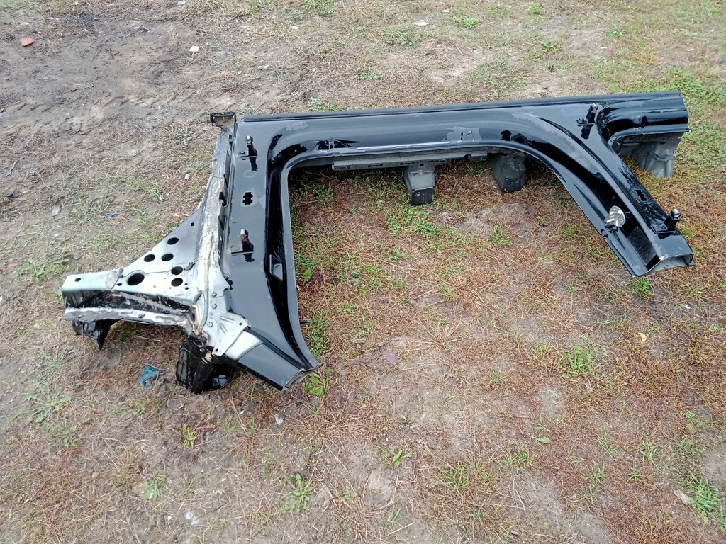 фото №4, Audi q7 4m четверть порог блок двигателя правая перед