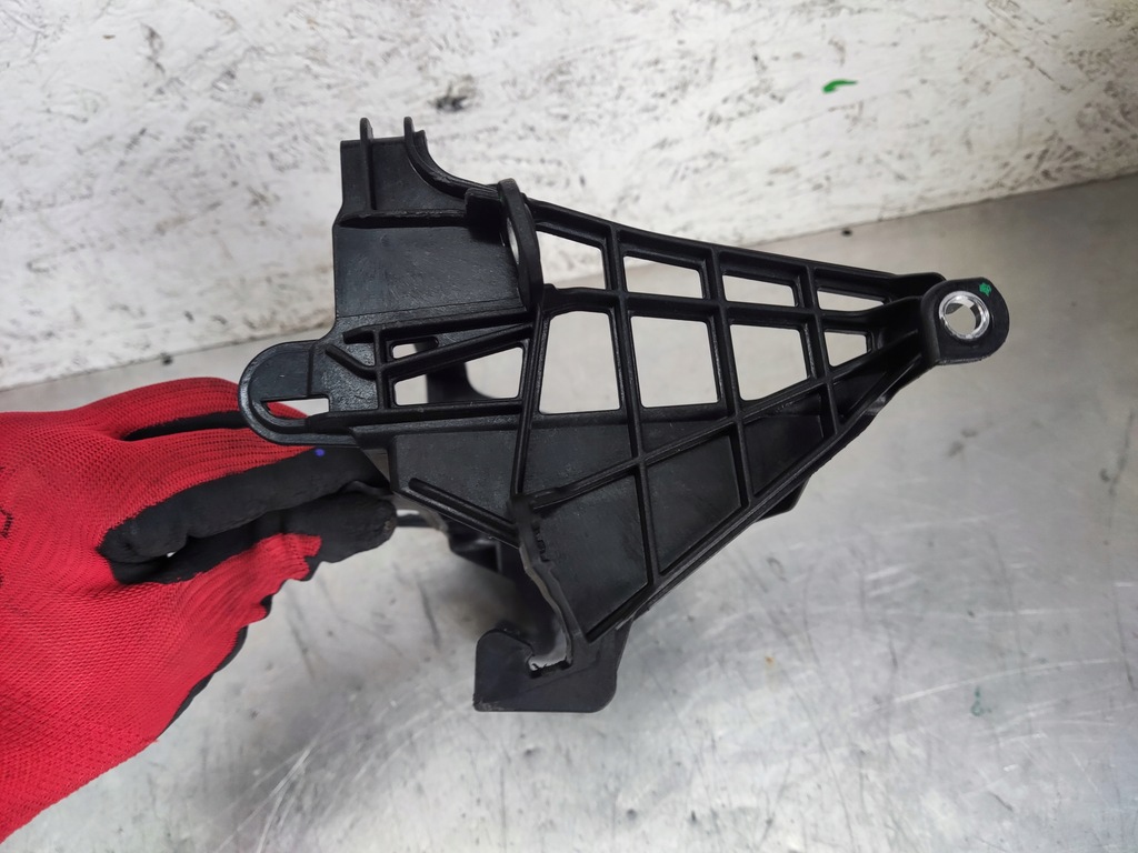 фото №6, Mercedes e klasa w213 кронштейн кронштейн комп'ютер a2135455900