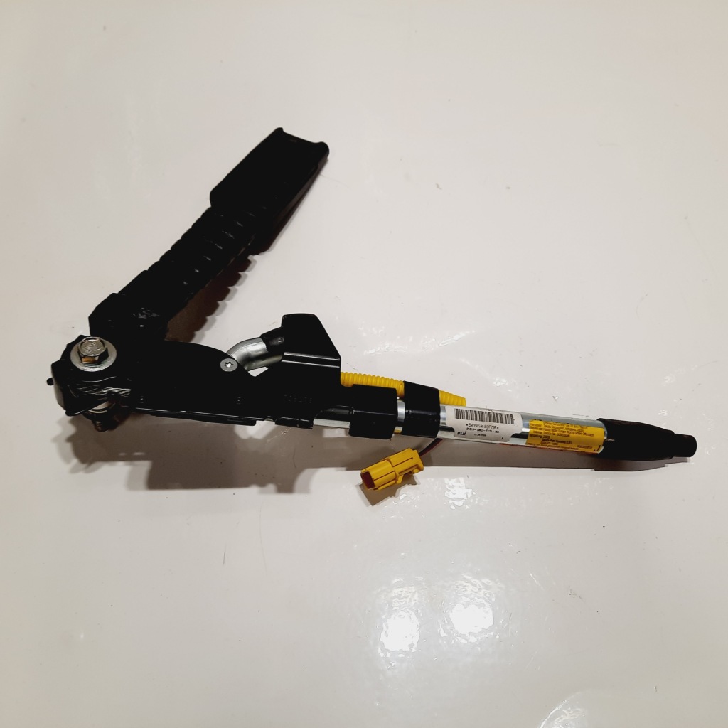 фото №1, Honda civic viii ufo натяжитель поперечина безопасности левый