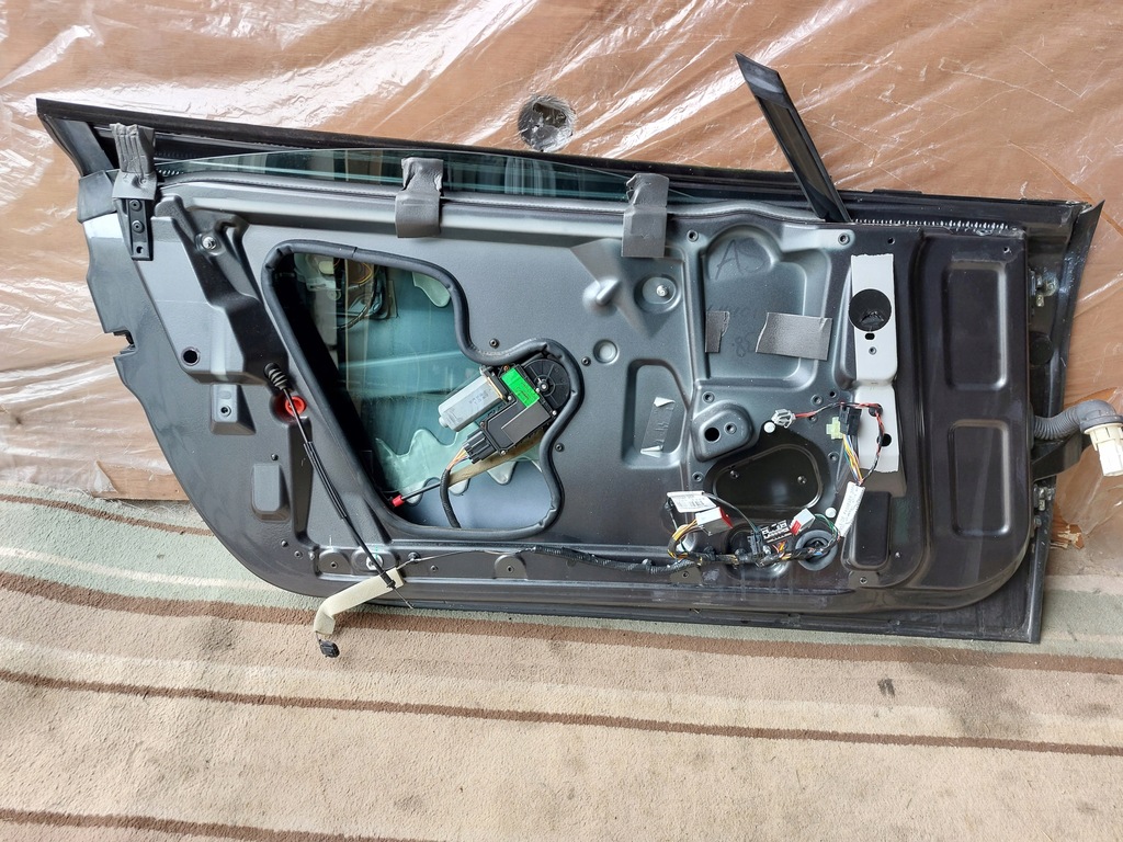 фото №8, Дверь левая полный aston martin vantage 16r meteorite silver