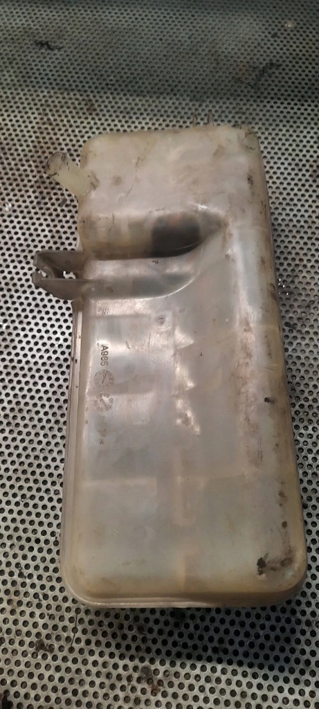 Купить Бак wyrównqwczy a965