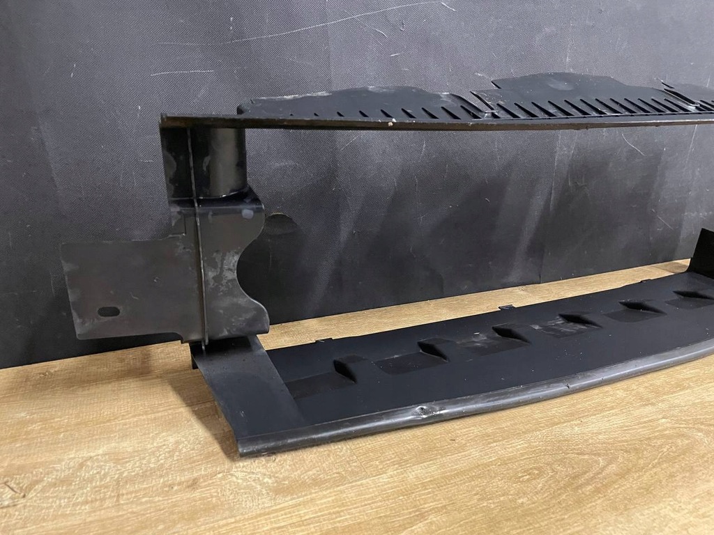 фото №3, Дефлектор радиатора средний нижний r.r. vogue l405 ck52-001a04-ab lr033415