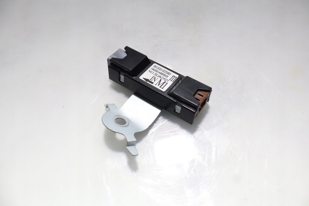 фото №1, Антенна внутренняя gps toyota corolla e21