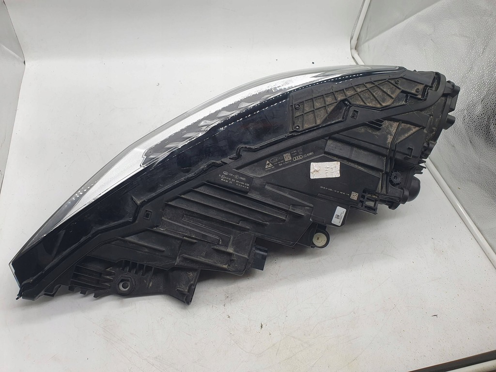 фото №5, Лампа фара full led matrix audi q8 4m8 4m8941036