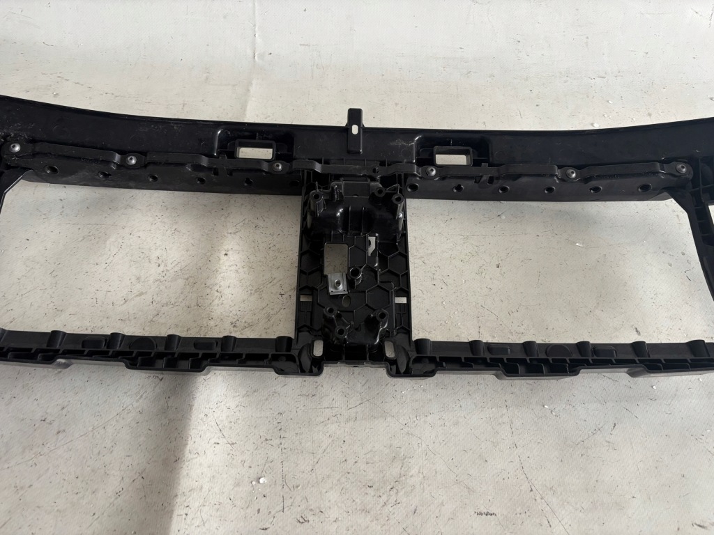 Купить Bmw 4 g26 кронштейн поперечина передний руль впуск воздуха 187156-10