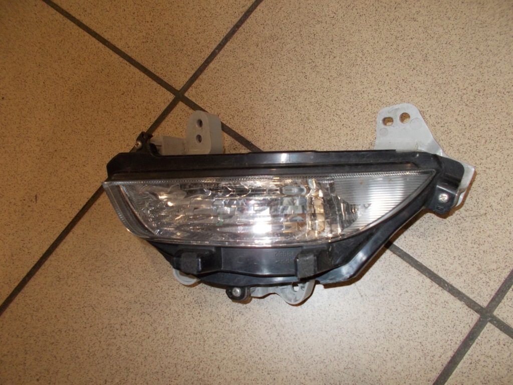 фото №1, Протитуманна фара правий mazda 3 13-17 stanley w1145