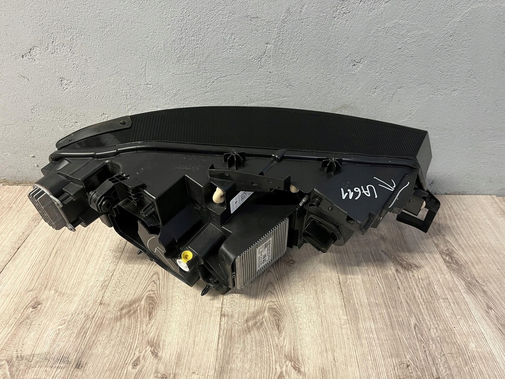 фото №8, Vw id4 id.4 лампа левый перед 11b941035n