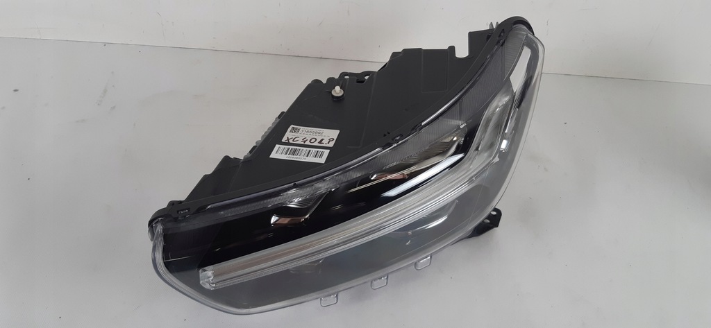фото №7, Volvo xc40 лампа ліва перед full led 31655992