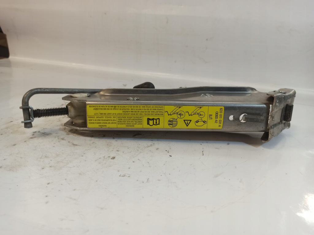 фото №7, Audi a-2 1.4 tdi оригінальний підйомник автомобільний 8z0011031a