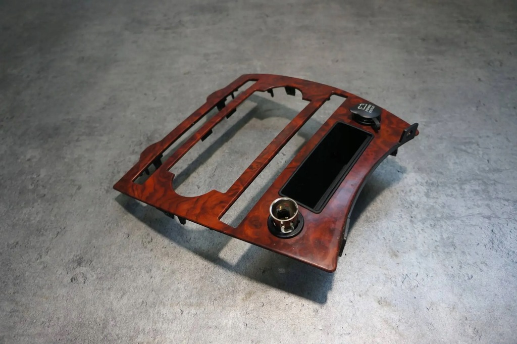 фото №5, Рамка консоли радио средняя jeep commander xk grand cherokke