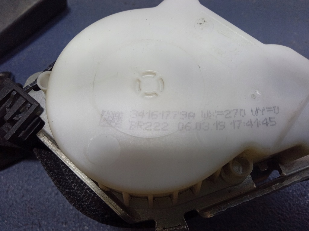 S w222 ремень безопасности средний 34161779a в Украине