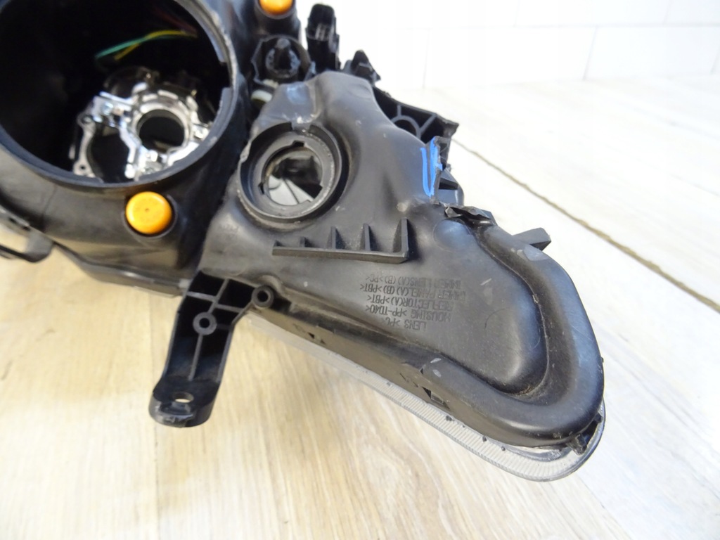 фото №16, Toyota auris ii e18 лампа левая перед передняя 81150-02e40 llu