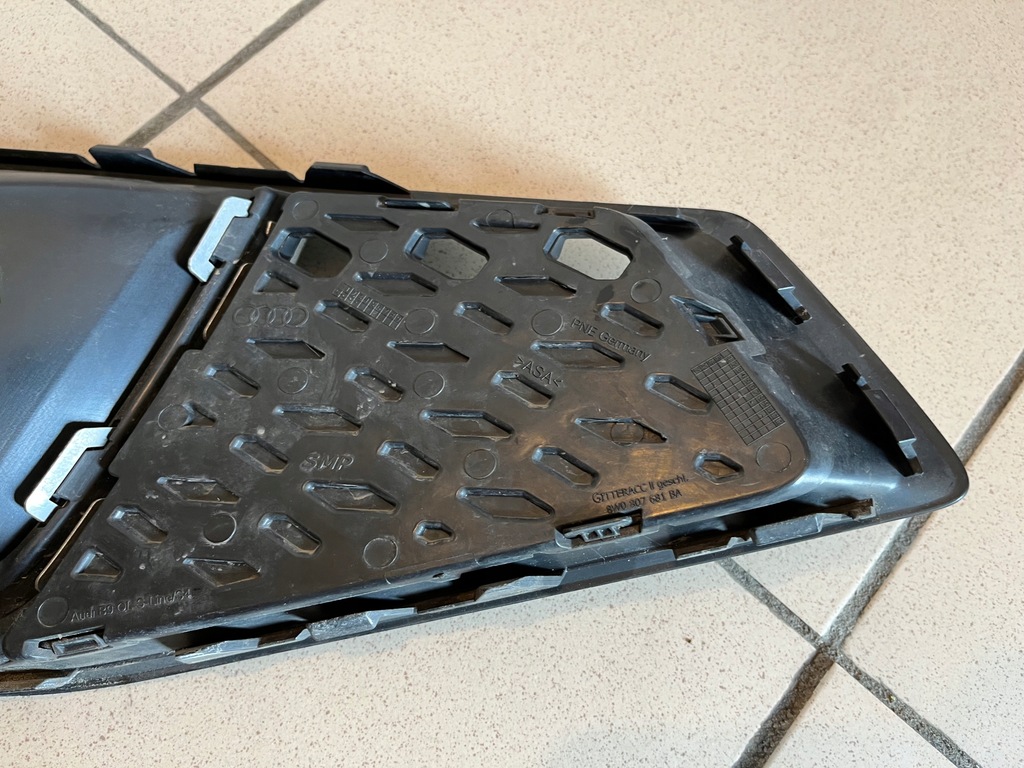 фото №10, Решётка бампера левая audi a4 b9 b-9 s line