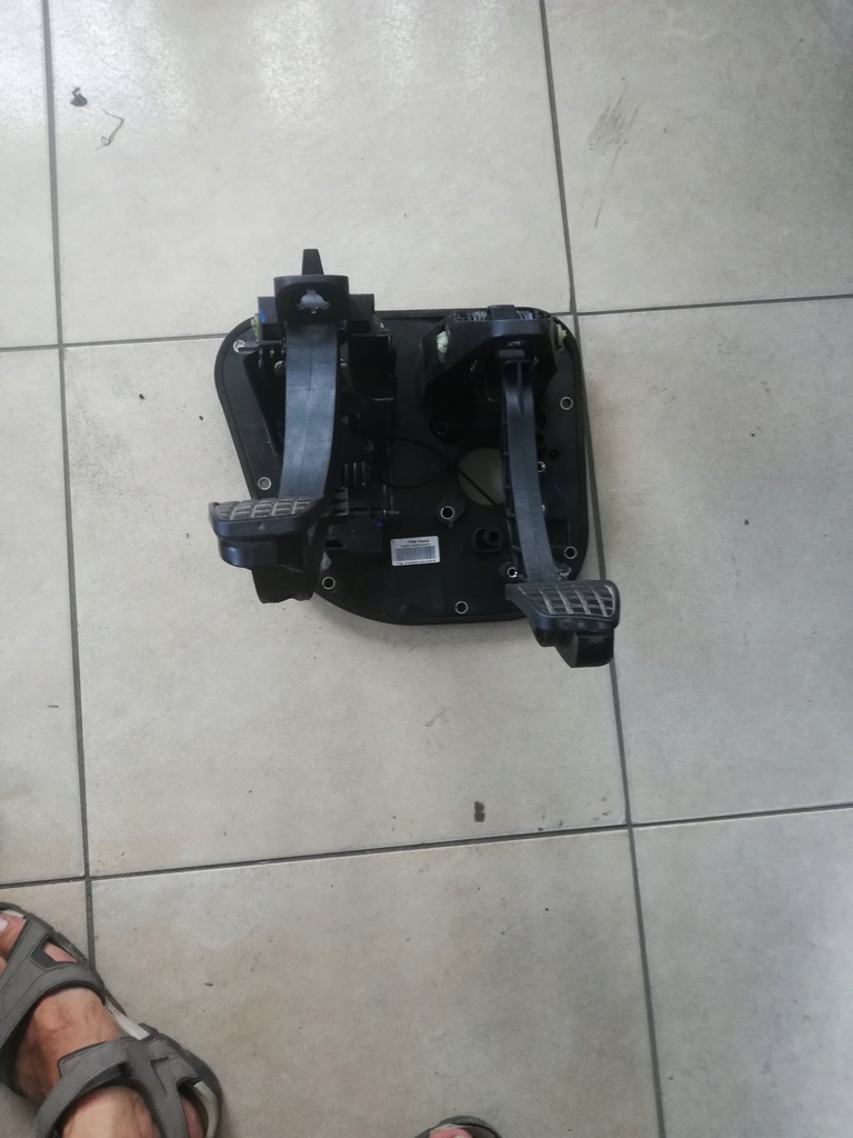 фото №1, Педаль гальма зчеплення iveco daily 2019 rok 3.0 d