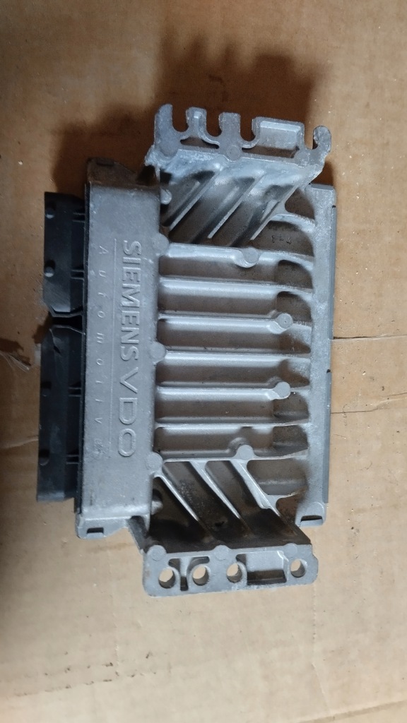 Блок управления двигателя бортовой компьютер mini cooper r50 rb2 1.6b 16v 7557395 с Разборки