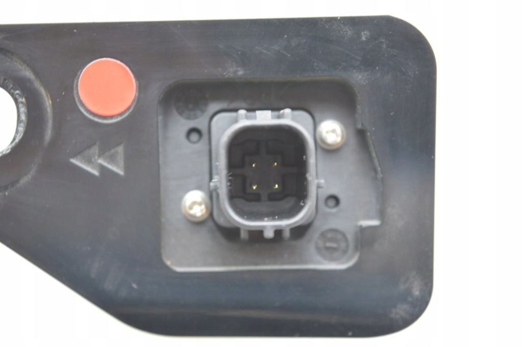 фото №7, Toyota avensis t270 2012 камера заднего вида