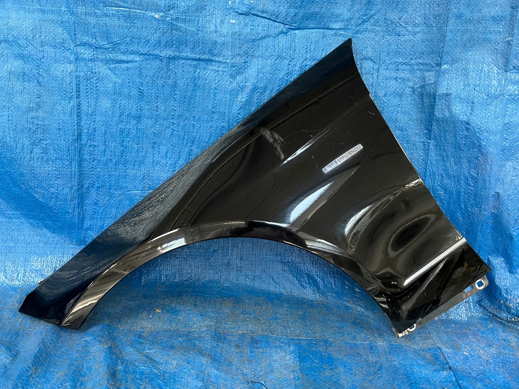 фото №1, Mercedes eklasa w212 левый передний крыло