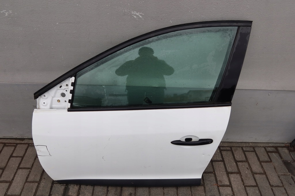фото №1, Дверь левый перед megane iii hb