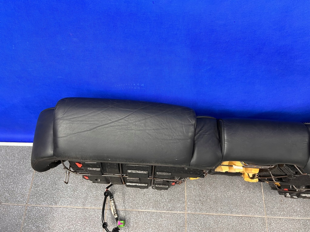 фото №7, Audi a8 d4 заднє сидіння задня 36