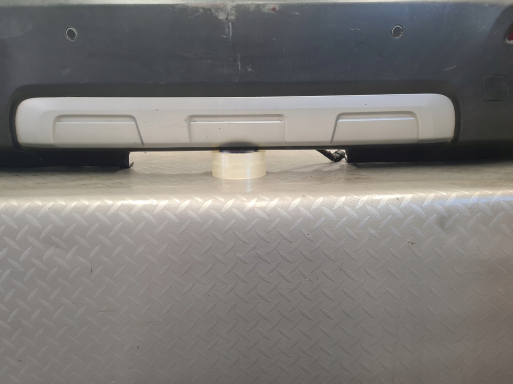 Бампер задний  задний chevrolet trax gyn оригинал kompletny датчики парковки с Разборки