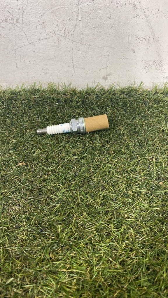 фото №1, Свеча зажигания nissan gt-r r35