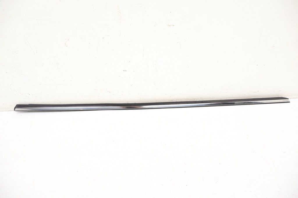 фото №1, Alfa romeo mito молдинг ущільнювач права