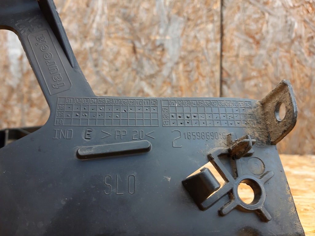 фото №10, Peugeot 207 hb 06- лівий правий напрямна заднього бампера 9649679180 9649679380