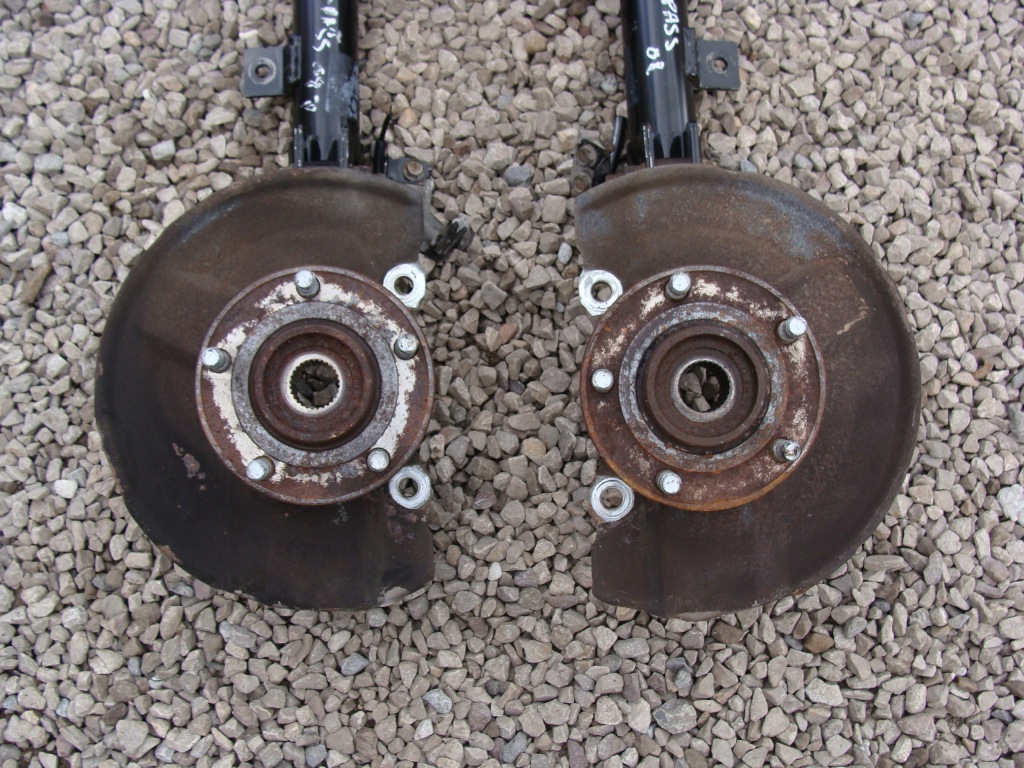 фото №2, Поворотный кулак амортизатор левый compass caliber 08r