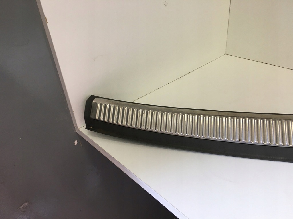 фото №12, Защита порог багажника audi a4 b6 8e9864483