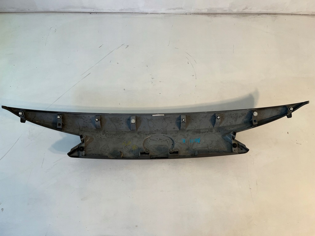 фото №8, Auris ii lift kombi защита крышки накладка