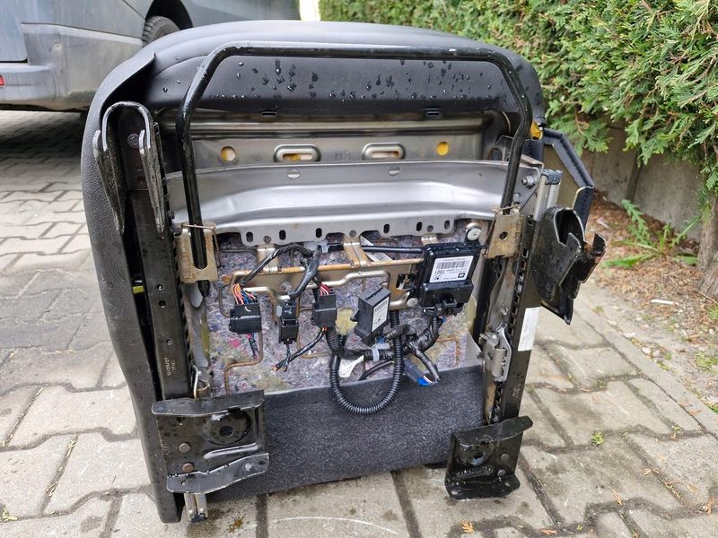 фото №12, Chevrolet hhr сиденье пассажира правый перед передний кожа