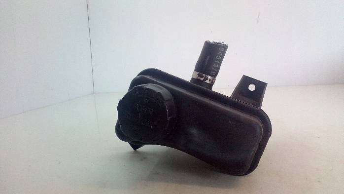 фото №7, Бачок жидкость усилителя volvo v40 2000r.