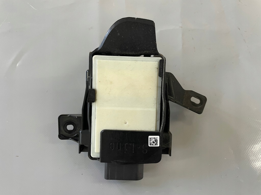 фото №1, Audi a6 a7 a8 d4 q7 q8 радар ассистент датчик переключения поперечина движения 4n0907566k