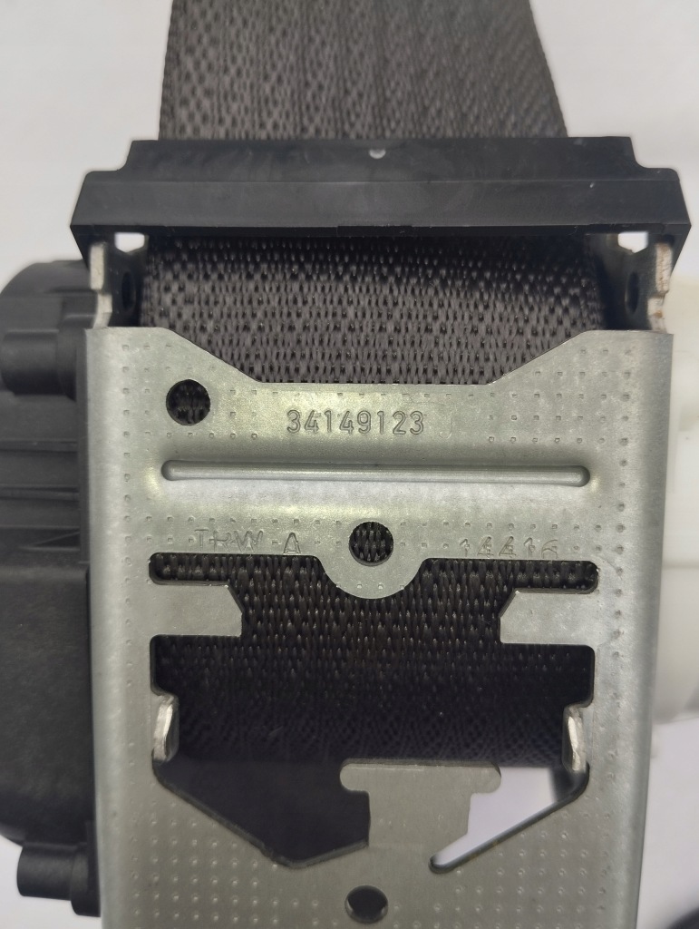 фото №9, Opel astra k v hb 16r pas безопасности средний задняя 39041623 34174084b