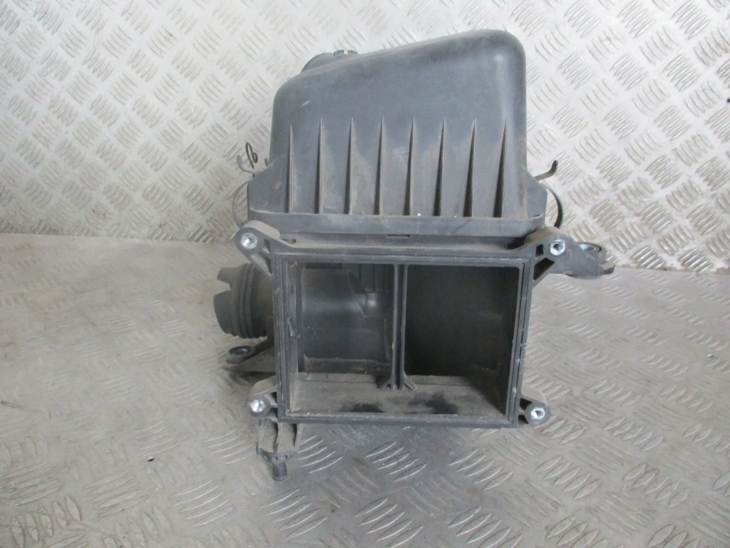 фото №7, Корпус фильтра воздуха 28110-2h000 kia ceed i 1.4 16v 09-12 r. lift