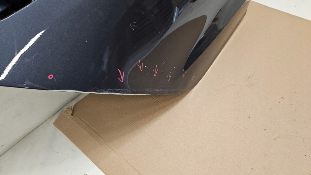 Дверь правое  задняя задняя tesla model 3 оригинальные в Украине