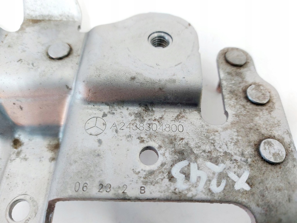 фото №7, Mercedes eqb n243 x243 23r. кронштейн кронштейн a2438304800