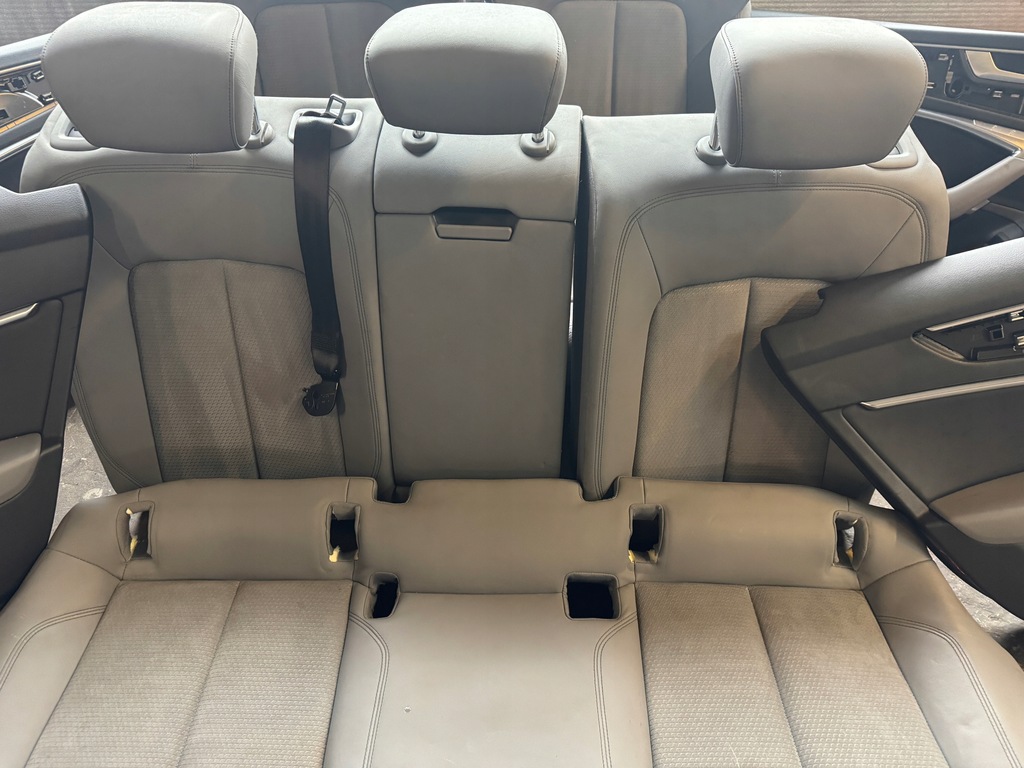 фото №11, Audi a6 c8 kombi сиденья заднее сиденье обшивки s line серые