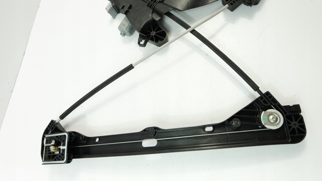 Купить Peugeot 208 ii механизм стекло левый перед 9829043680