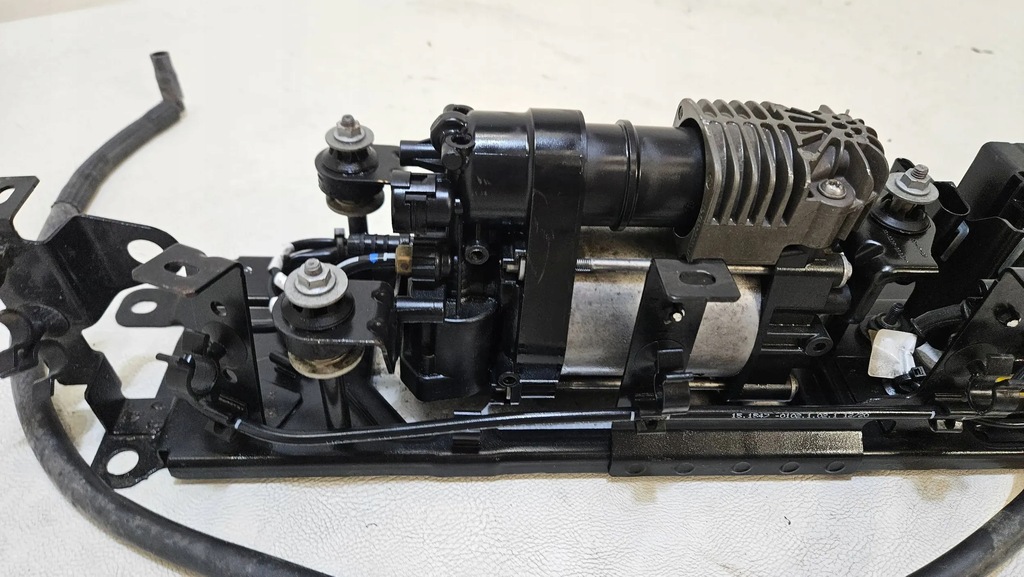 фото №1, Компрессор подвеска rozdrzielacz maserati levante