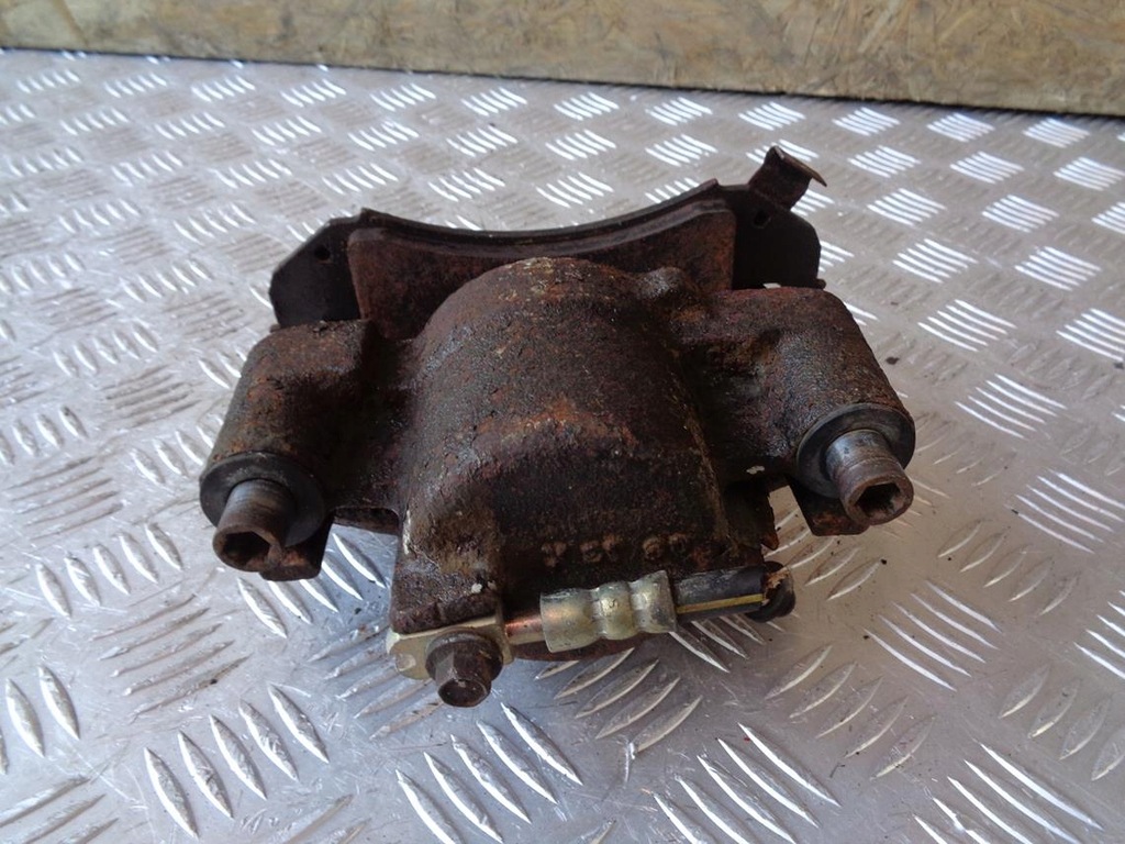 фото №6, Супорт гальмівний правий перед camaro iv 92-