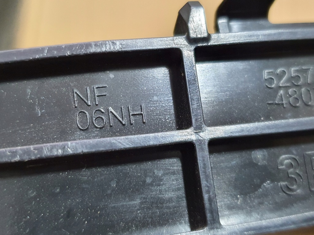 фото №7, Lexus rx 450h напрямна бампера правий задня 52575-48070