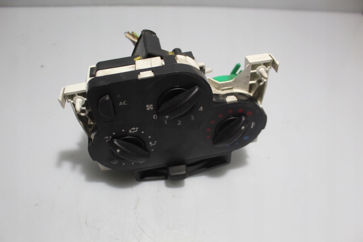 фото №1, Панель управление обдув dacia logan i