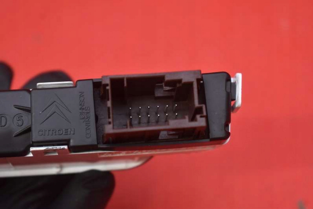 фото №9, Дисплей p9658592780 citroen c4 picasso 1 i 06-13