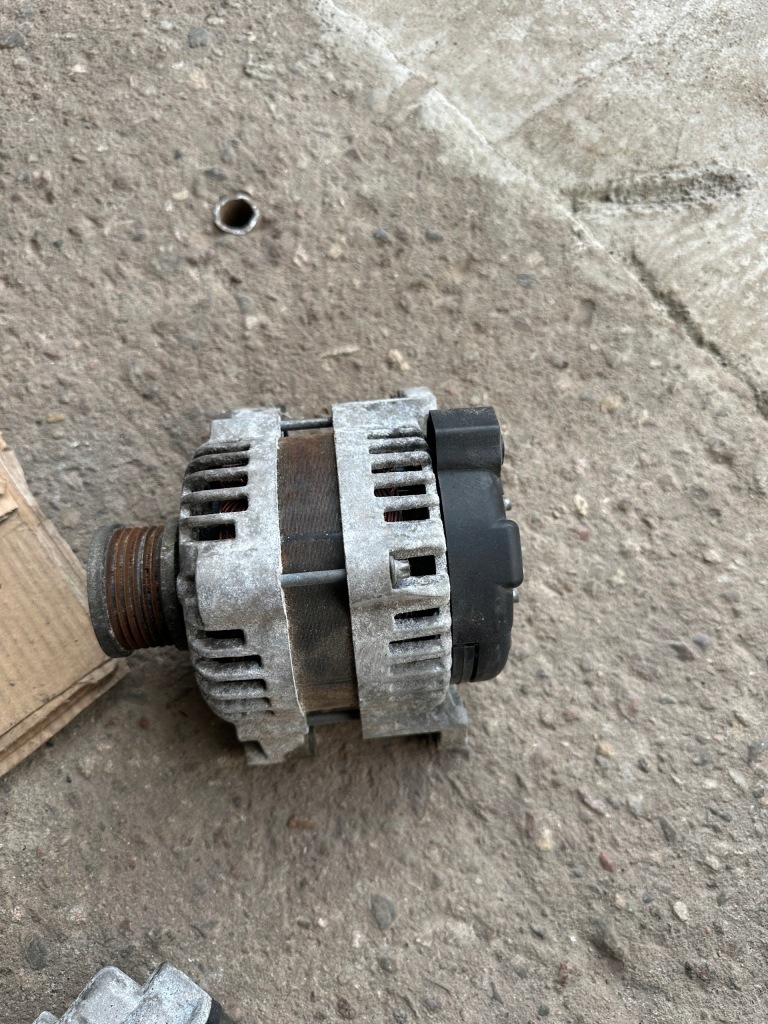 Купить Генератор opel astra j 1.4 turbo 13500582